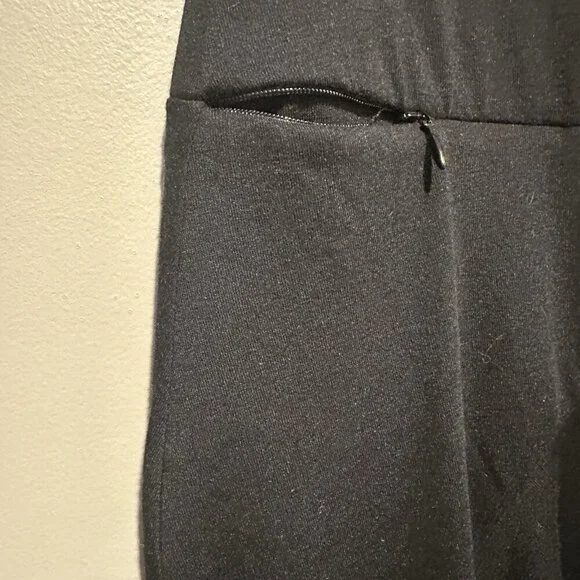 Royal Robbins Black Skirt - Picture 3 of 8